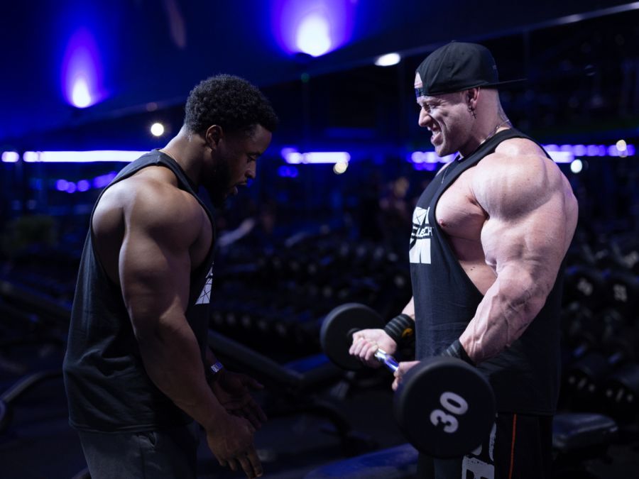 Men Builds Building Muscle After 40: A Comprehensive Guide · MuscleTech